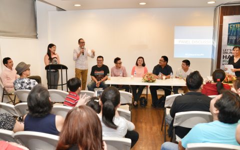 Fitz Villafuerte, Paolo Lising, Celine Francisco, Bryden Elizan, and RM Nisperos shared their lessons and experiences as cyberpreneurs.